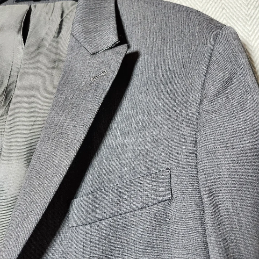 Egara Peak Lapel Slim Fit 100% Wool 2 Piece Mens 44R Gray Suit 33x30